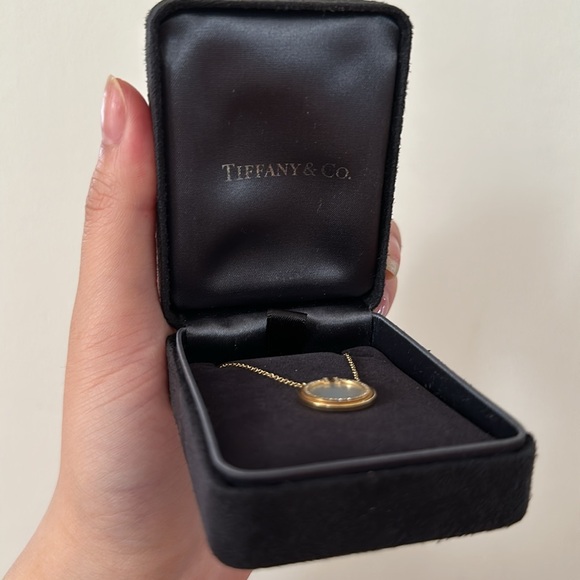 Tiffany Diamond and Mother of Pearl Circle Pendant Necklace - Picture 10 of 14